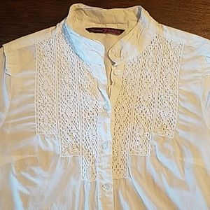 White embroidered lace shirt S